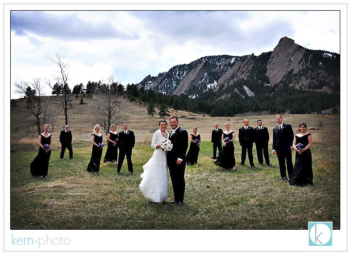 wedding with flatirons in background at chautauqua park in boulder by kern photo