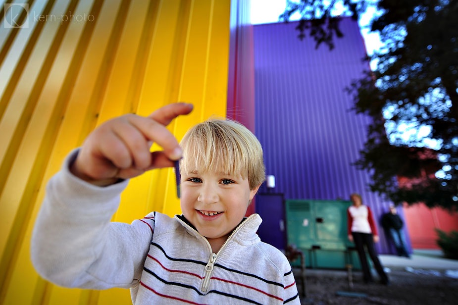 denver family portrait photography by kern-photo at the children's museum