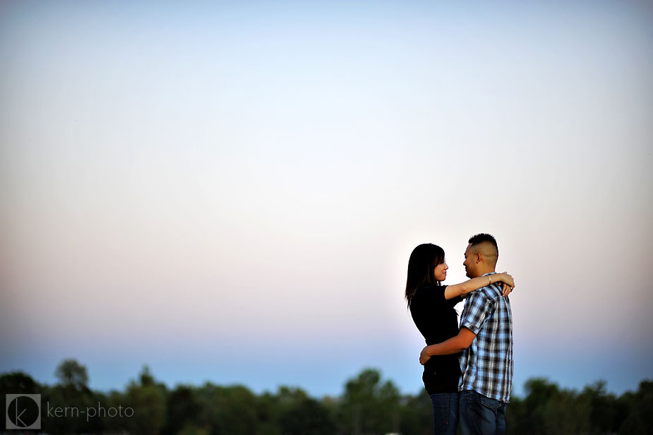 wpid-thoa_davuth_engagement_photography_session_in_denver14-2010-09-13-22-175.jpg