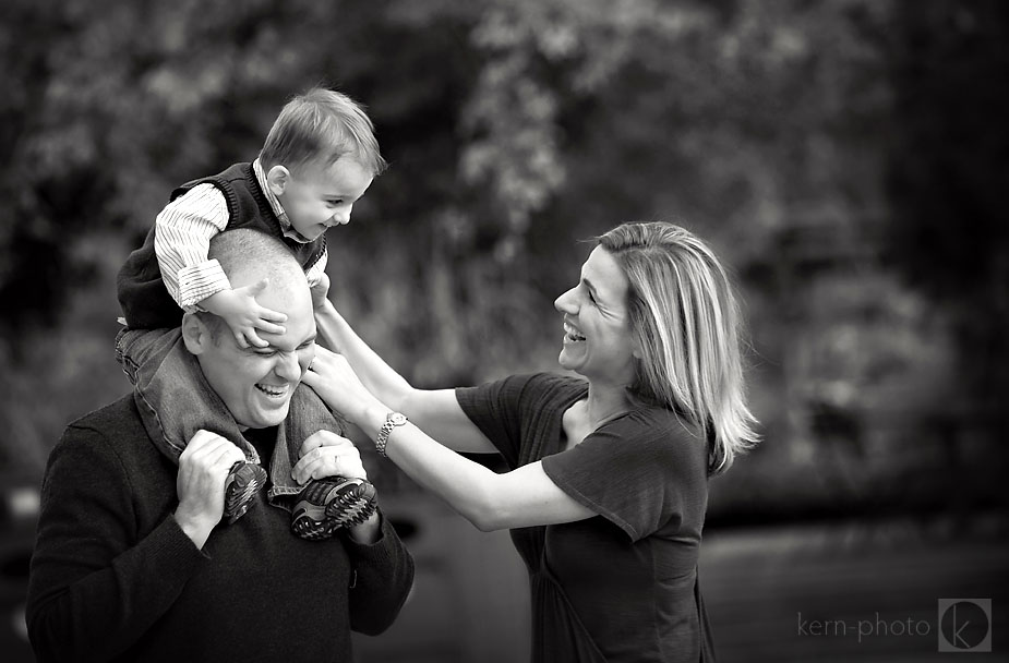 wpid-denver_family_portraits_botanic_gardens_12-2010-10-9-00-071.jpg