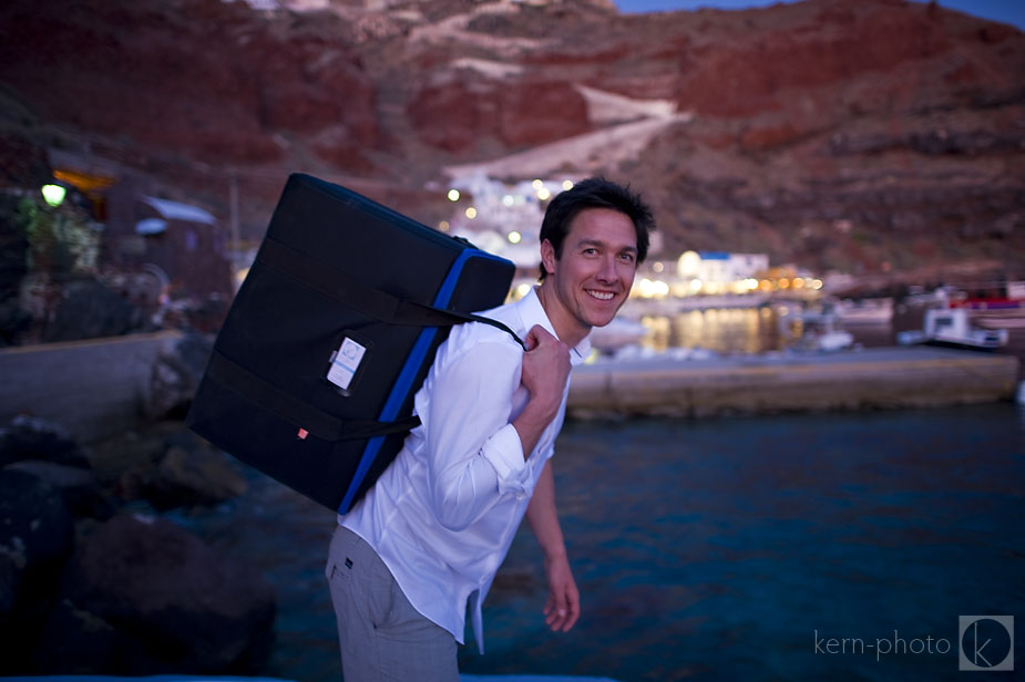 wpid-santorini_engagement_photos_6-2011-07-5-22-191.jpg