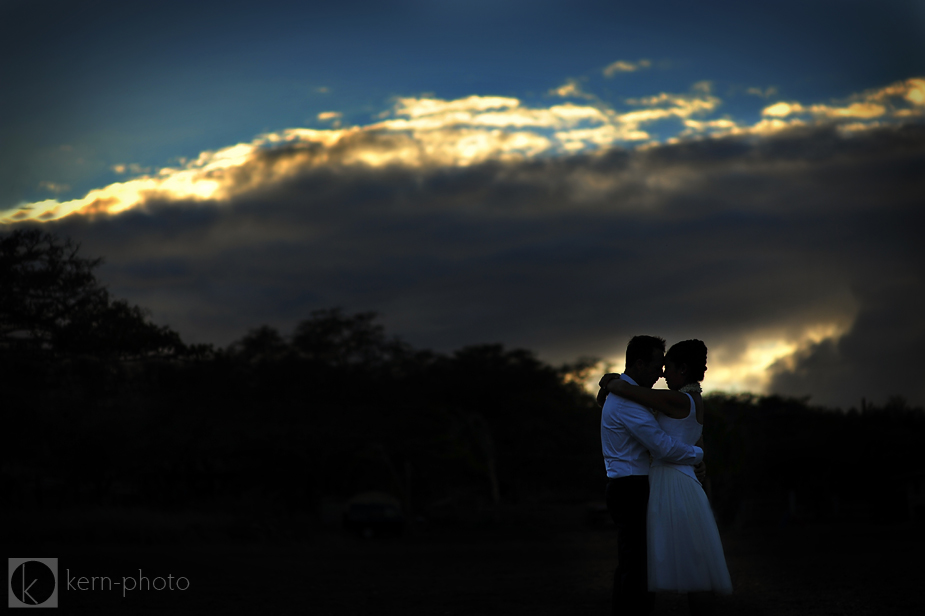 wpid-denby-henni-oahu-hawaii-wedding-photography-02-2012-08-17-21-46.jpg