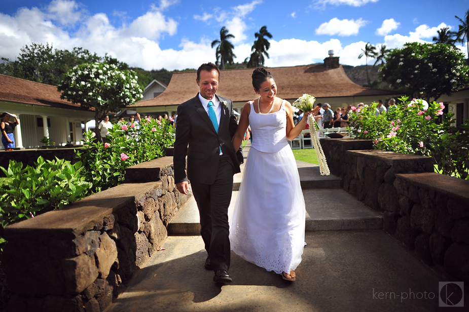 wpid-denby-henni-oahu-hawaii-wedding-photography-23-2012-08-17-21-46.jpg