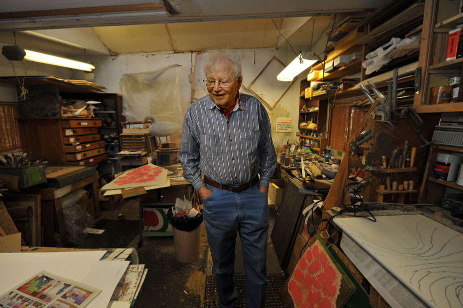 wpid-charles-beck-artist-in-studio-portrait-2012-11-18-12-15.jpg