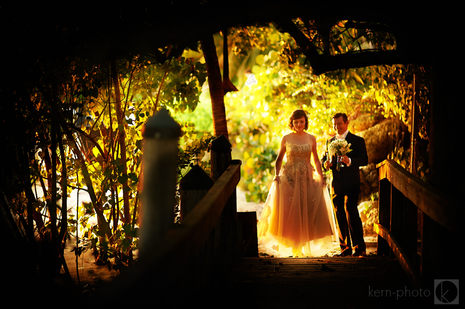 wpid-anna_alex_florida_keys_wedding_photography_024-2014-01-11-00-30.jpg