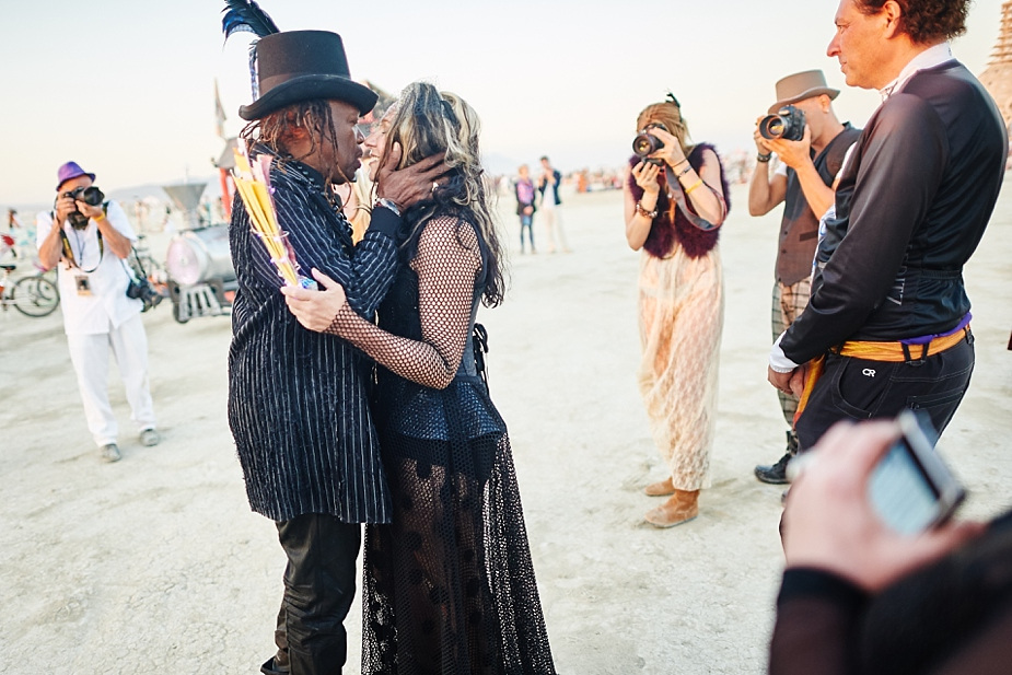 wpid-burning_man_wedding_2014_cherie_hedley_028-2014-11-14-22-00.jpg