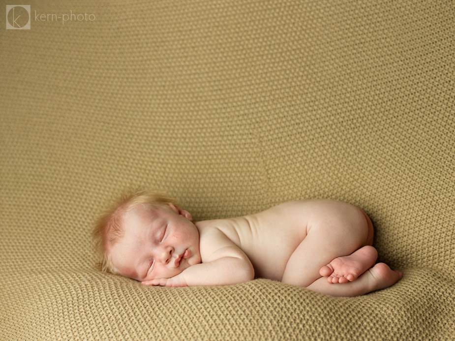 wpid-viggo_newborn_photographer_oahu_hawaii_004-2014-12-5-12-00.jpg