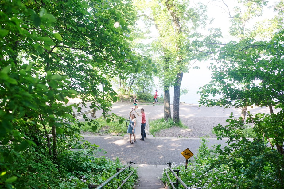 alexandra-mike-minneapolis-engagement-session-lake-harriet-004-2017-06-23-14-24.jpg