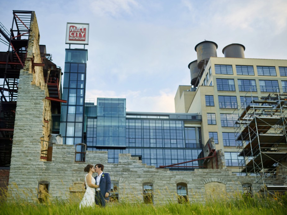 chelsea-sam-mill-city-wedding-minneapolis-photographer-024-2017-07-4-20-18.jpg