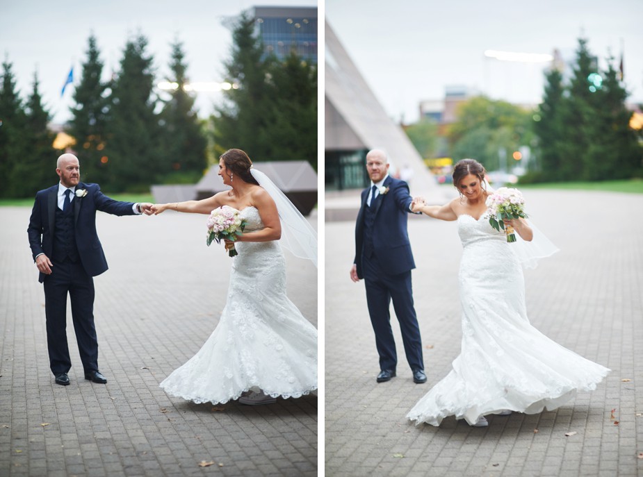 kari-byron-wedding-commons-hotel-minneapolis-photographer-017-2017-09-27-15-12.jpg